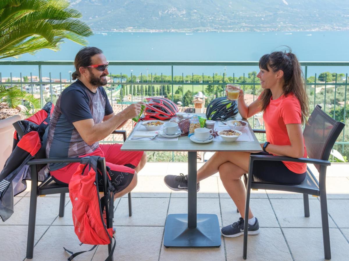 Hotel San Pietro Limone sul Garda Bagian luar foto