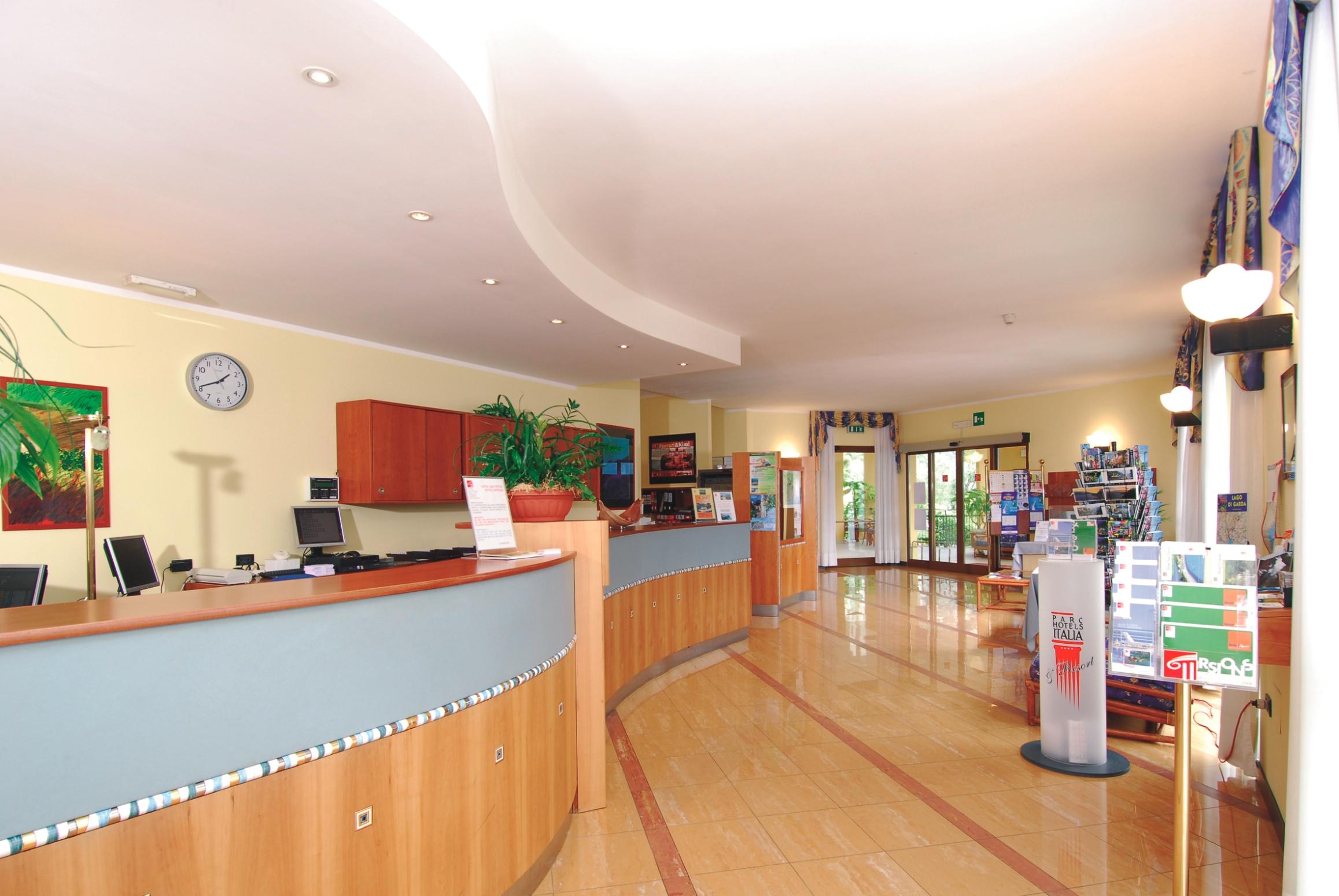 Hotel San Pietro Limone sul Garda Bagian luar foto