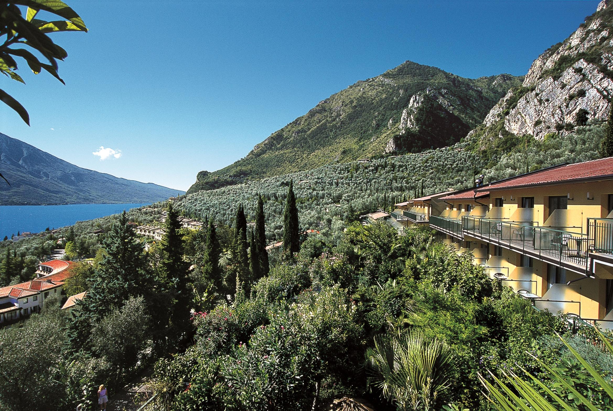 Hotel San Pietro Limone sul Garda Bagian luar foto
