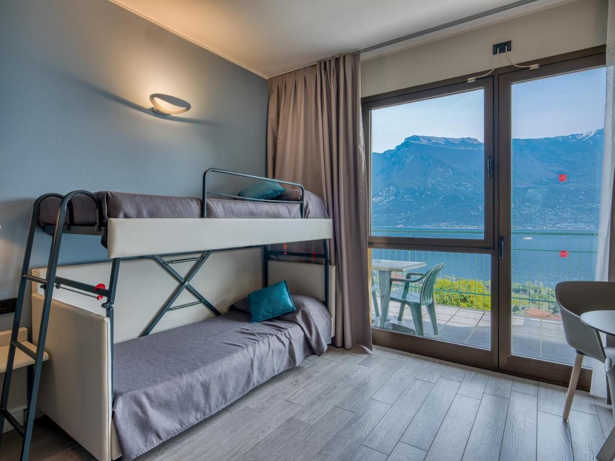 Hotel San Pietro Limone sul Garda Bagian luar foto