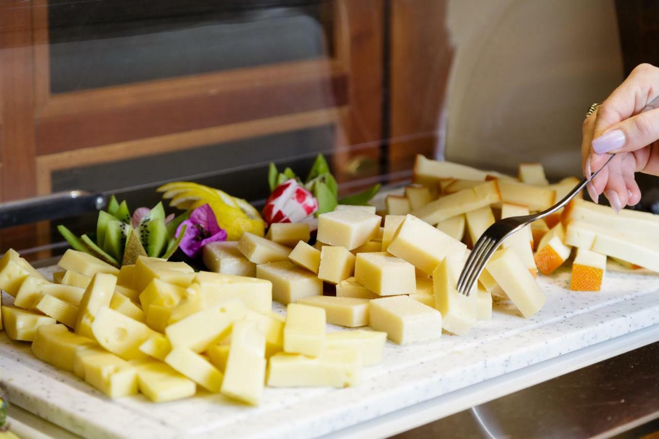 Hotel San Pietro Limone sul Garda Bagian luar foto